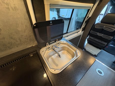 Mercedes-Benz Racetruck Sport Tech Conversion 36