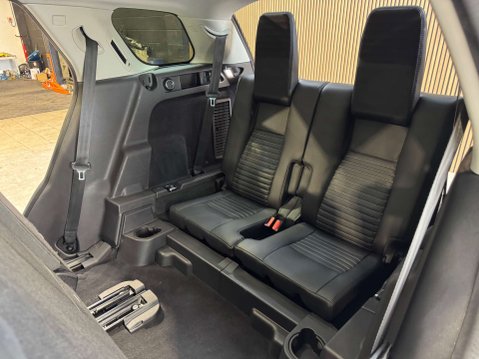 Land Rover Discovery Sport 2.0 Discovery Sport Dynamic Luxury HSE SD4 Auto 4WD 5dr 76