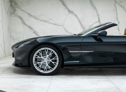 Aston Martin Vanquish Volante 38