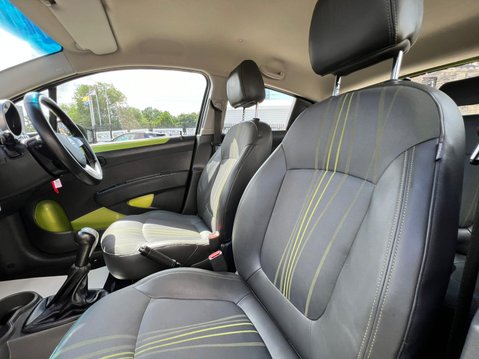 Chevrolet Spark LTZ 54