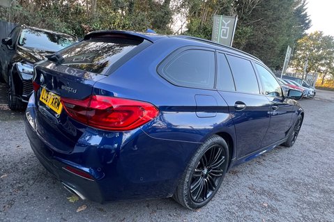 BMW 5 Series 520D M SPORT TOURING - JUST ARRIVED -PAN ROOF -CAMERA -19 INCH ALLOYS 2