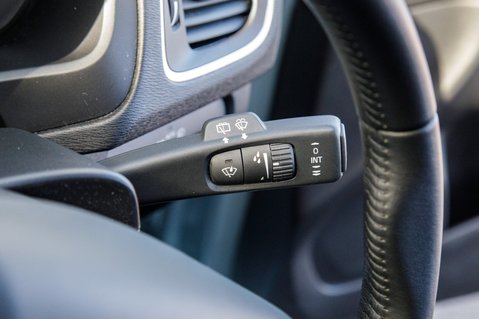 Volvo V40 T2 MOMENTUM 17