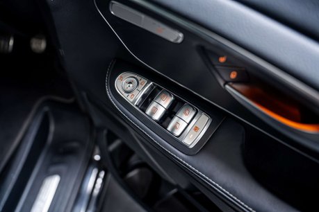 Mercedes-Benz V Class 2.0 V300d AMG Line G-Tronic+ Euro 6 (s/s) 5dr XLWB 24