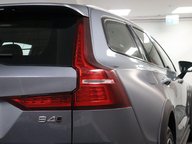 Volvo V60 B4 CROSS COUNTRY AWD MHEV 22