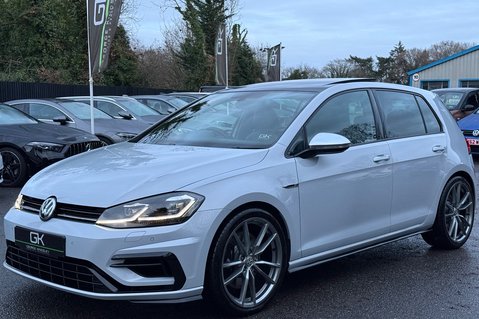 Volkswagen Golf R TSI 4MOTION DSG -LEATHER -CAMERA-PRETORIAS -PAN ROOF -WHITE/SILVER -GHOST 14