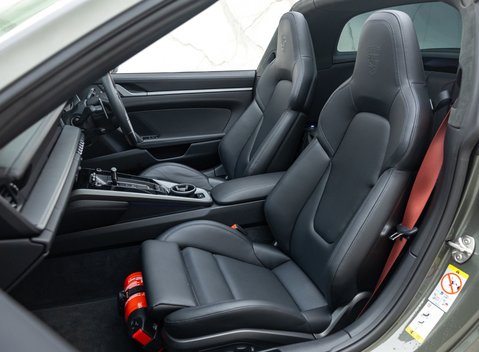 Porsche 911 Targa 4S (992) 22