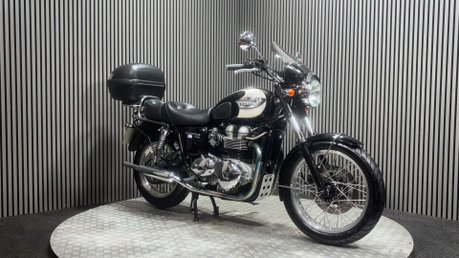Triumph Bonneville 2004 ONLY 14K LONG MOT TOP BOX VERY CLEAN MODERN RETRO 790 2