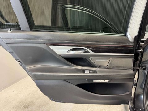 BMW 7 Series 3.0 740ld xDrive M Sport Auto 4WD 4dr 80