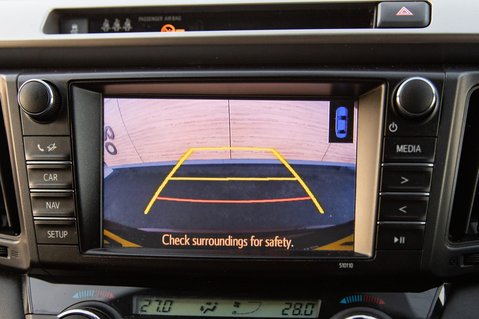 Toyota Rav 4 VVT-I ICON AWD TSS 29