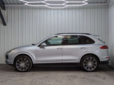 Porsche Cayenne 3.0 Cayenne D Platinum Edition V6 Tiptronic S A 4WD 5dr 14