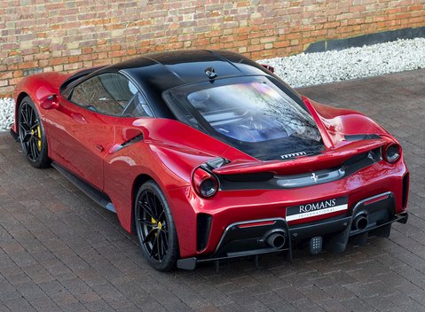 Ferrari 488 Pista 9