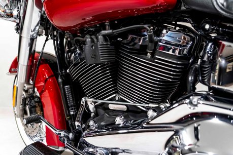 Harley-Davidson Softail Deluxe 1745. VAT Q. ONE OWNER. IMMACULATE EXAMPLE. TWO-TONE PAINT. 35