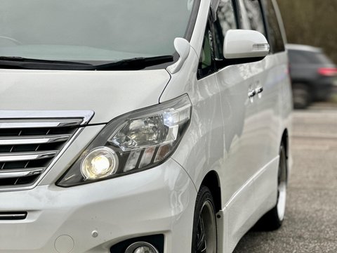 Toyota Alphard 8 SEATER+TWIN SUNROOF+RARE 10