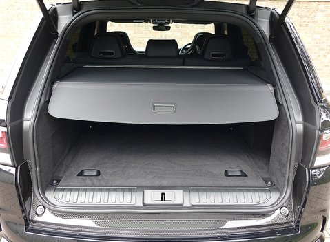 Land Rover Range Rover Sport SVR 5.0 Urban 13