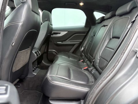 Jaguar F-Pace 2.0 F-Pace R-Sport AWD D Auto 4WD 5dr 52