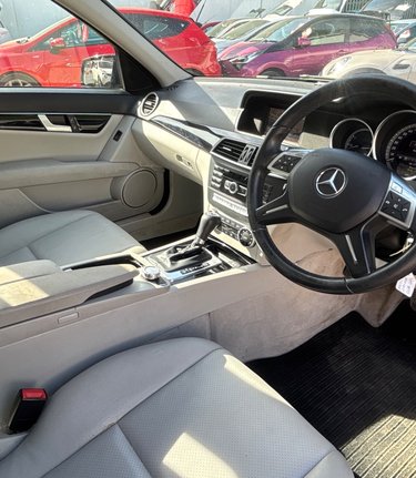 Mercedes-Benz C Class C180 BLUEEFFICIENCY EXECUTIVE SE AUTOMATIC 10 SERVICES.SAT NAV 3