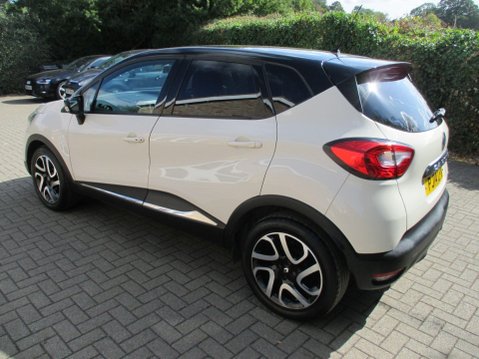 Renault Captur 0.9 TCe ENERGY Dynamique S MediaNav Euro 5 (s/s) 5dr 8