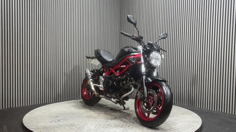 Suzuki SV650 2018 30K NEW MOT NAKED 650CC A2 V TWIN SERVICED 4