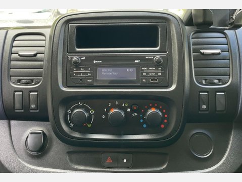 Vauxhall Vivaro 1.6 CDTi 2900 ecoFLEX L1 H1 Euro 5 (s/s) 5dr 37
