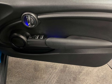 Mini Convertible 1.5 Cooper Classic 2dr 17