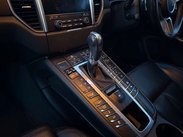 Porsche Macan 2.0 Macan Semi-Auto 4WD 5dr 36