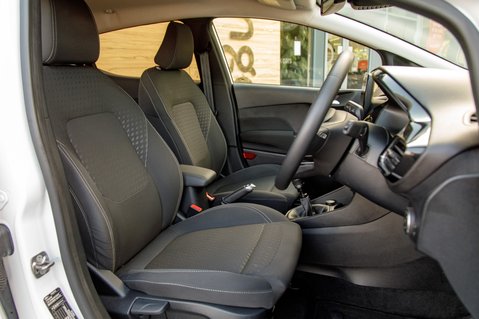 Ford Fiesta TITANIUM MHEV 25