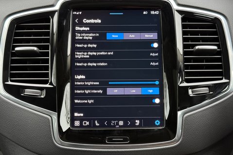 Volvo XC90 B5 ULTIMATE DARK AWD MHEV -ONE OWNER - VAT Q -B&W -PAN ROOF -ACC -BLIS 55
