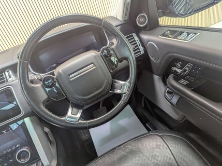 Land Rover Range Rover 3.0 Range Rover Vogue TDV6 Auto 4WD 5dr 54