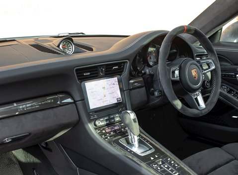 Porsche 911 (991.2) Carrera 4 GTS 'British Legends E 17