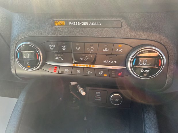 Ford Kuga ST-LINE FIRST EDITION 32
