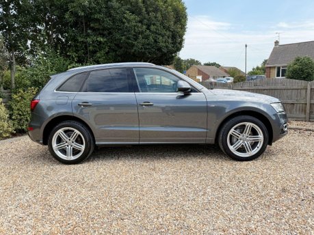 Audi Q5 2.0 TDI S line Plus SUV 5dr Diesel S Tronic quattro Euro 6 (s/s) (190 ps) 4