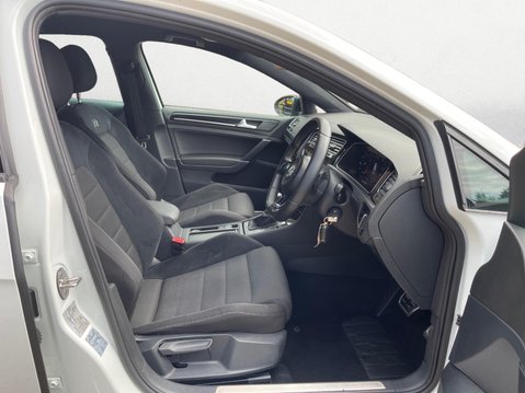 Volkswagen Golf 2.0 TSI BlueMotion Tech R DSG 4Motion Euro 6 (s/s) 5dr 12