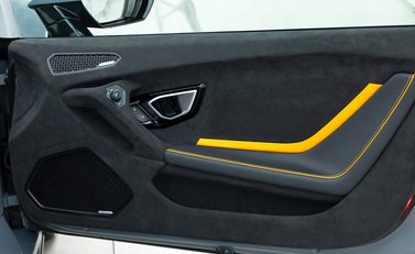 Lamborghini Huracan LP640-2 Tecnica 20
