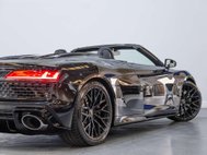 Audi R8 5.2 FSI V10 Spyder 2dr Petrol S Tronic quattro Euro 6 (s/s) (570 ps) 42