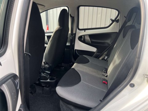 Toyota Aygo 1.0 Aygo Move with Style VVT-i 5dr 19