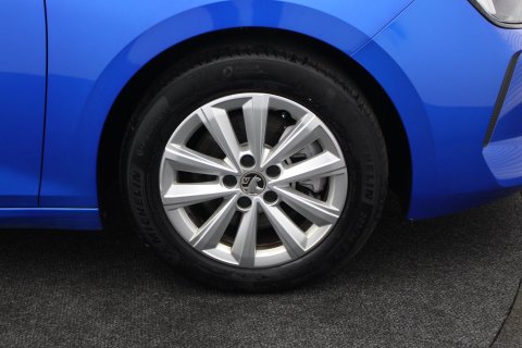 Vauxhall Astra Estate 5dr 1.2 Turbo Design Sports Tourer 37