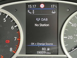 Nissan MICRA 1.0 Micra Tekna IG-T 5dr 27