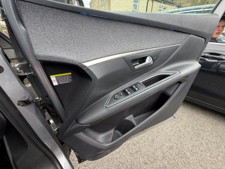 Peugeot 3008 PURETECH S/S ALLURE 17