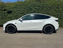Tesla Model Y (Dual Motor) Long Range SUV 5dr Electric Auto 4WDE (384 bhp) 37