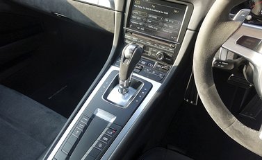 Porsche Cayman GTS 21