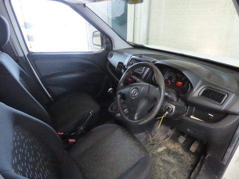 Vauxhall Combo 1.3 CDTi 2000 ecoFLEX 16v FWD L1 H1 (s/s) 3dr 5