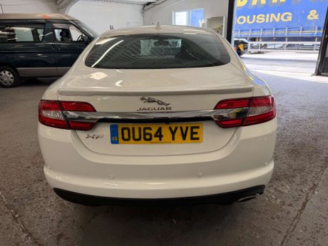 Jaguar XF 2.2d R-Sport Auto Euro 5 (s/s) 4dr 6
