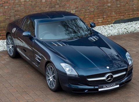 Mercedes-Benz SLS AMG 10