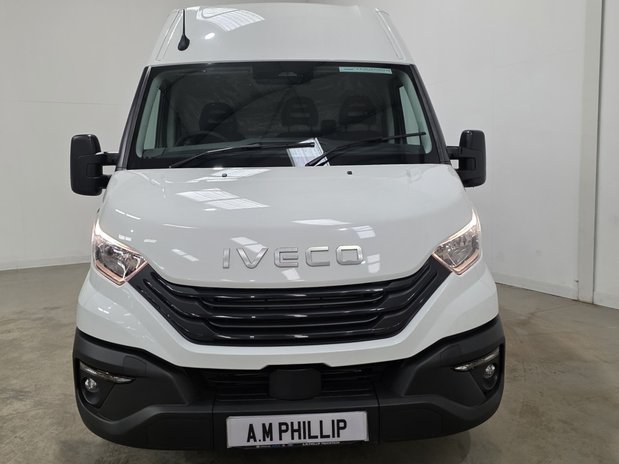 Iveco Daily 2.3 35S14A8 High Roof Comfort Van 4100 WB Hi-Matic 5
