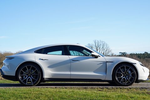 Porsche Taycan Performance Plus 93.4kWh 3