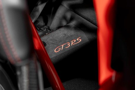 Porsche 911 GT3 RS PDK. FULL PSH. SPORTS CHRONO PACKAGE. PCCBS. LAVA ORANGE PAINTWORK. 59