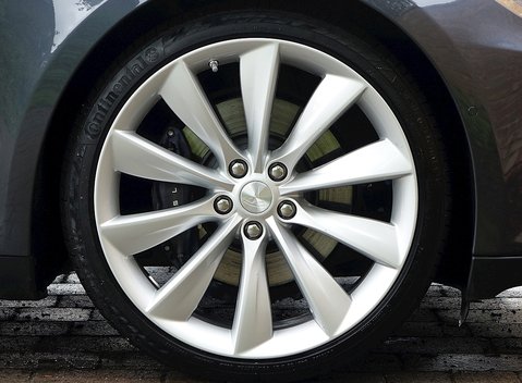 Tesla Model S S 90d 13