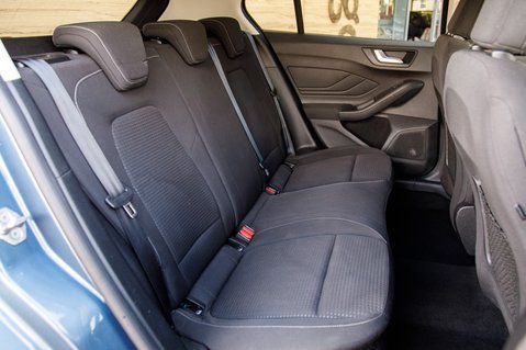 Ford Focus ZETEC 27