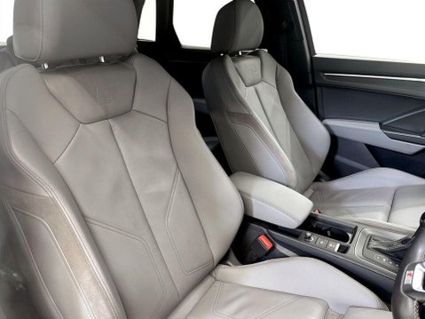Audi Q3 1.4 TFSIe 45 S line SUV 5dr Petrol Plug-in Hybrid S Tronic Euro 6 (s/s) 13k 11