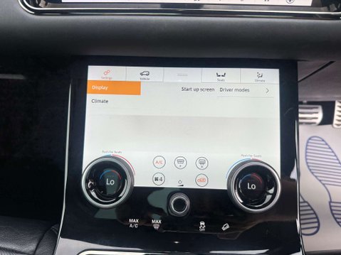 Land Rover Range Rover Evoque 2.0 Range Rover Evoque R-Dynamic SE D Auto 4WD 5dr 37